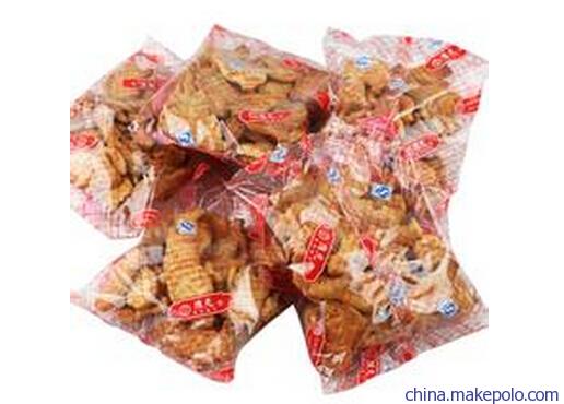 散裝食品自由背后的“散裝”現(xiàn)實 當(dāng)我們就著包裝袋細嚼慢咽